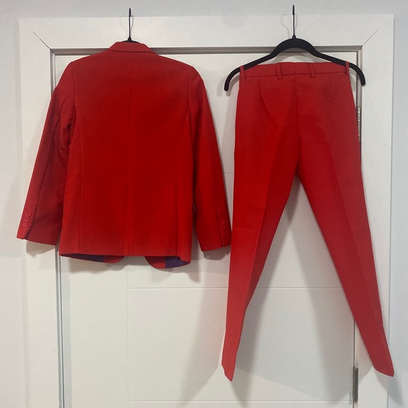 OppoSuits Red Devil Two-Piece Suit. - Picture 2 of 2